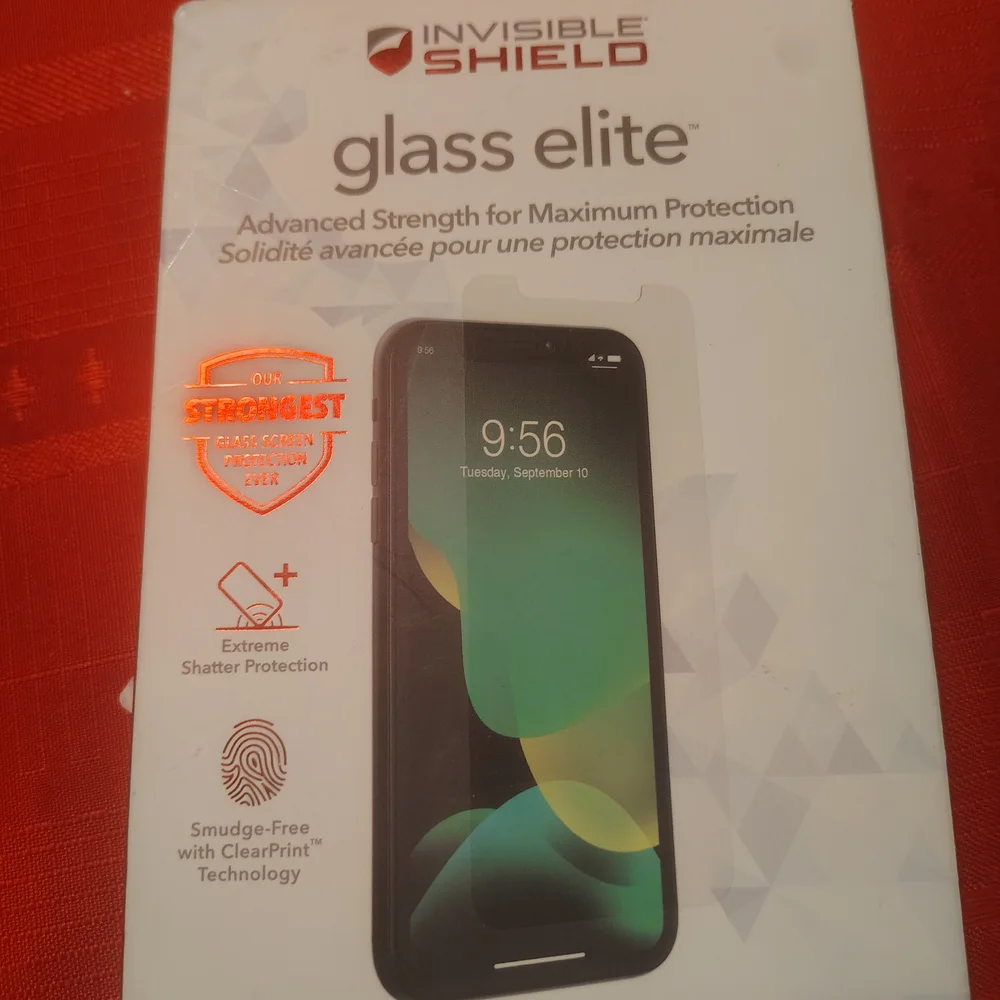 iPhone 11/XR Black Protective Case